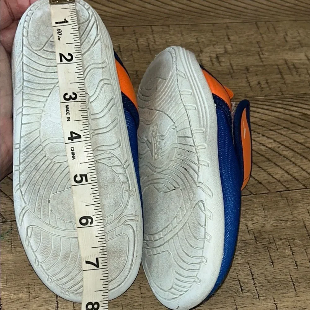 Speedo 🏖️ Water 💦 🌊 Sneakers Sharks 🦈🦈